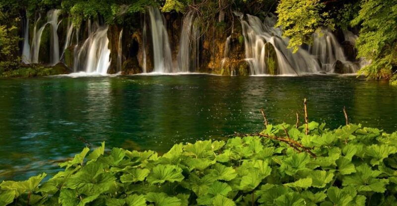plitvice-lakes-day-tour-from-zagreb