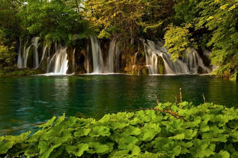 plitvice-lakes-day-tour-from-zagreb