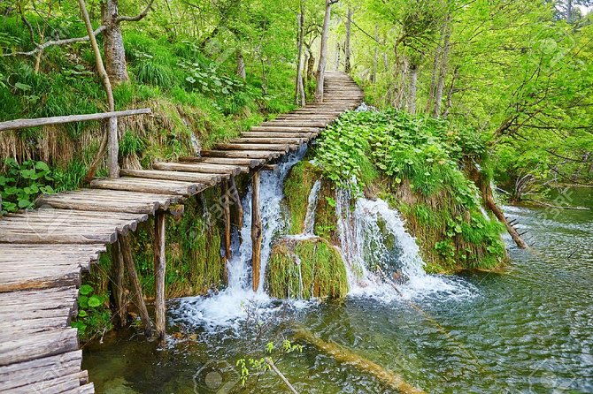 plitvice-lakes-day-tour-with-boat-ride-tickets-reserved-2
