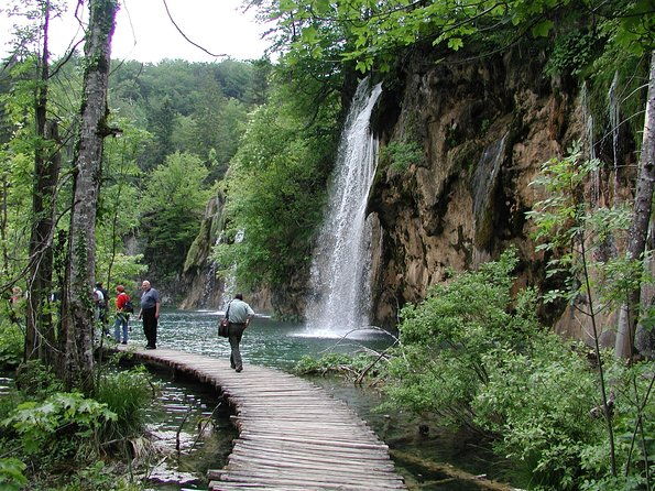 plitvice-lakes-day-trip-from-zadar-and-biograd