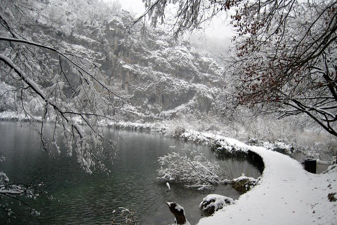 plitvice-lakes-frozen-landscape-private-hiking-day-trip-from-zagreb