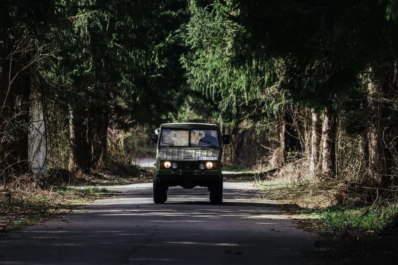 Plitvice Lakes National Park: Pinzgauer Off-Road Adventure - An In-Depth Look at the Pinzgauer Off-Road Experience