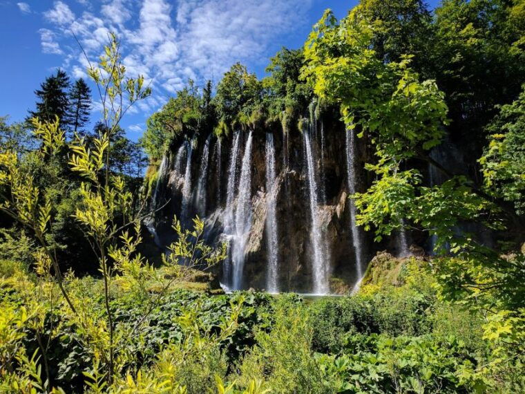 plitvice-lakes-national-park-private-tour-from-zadar