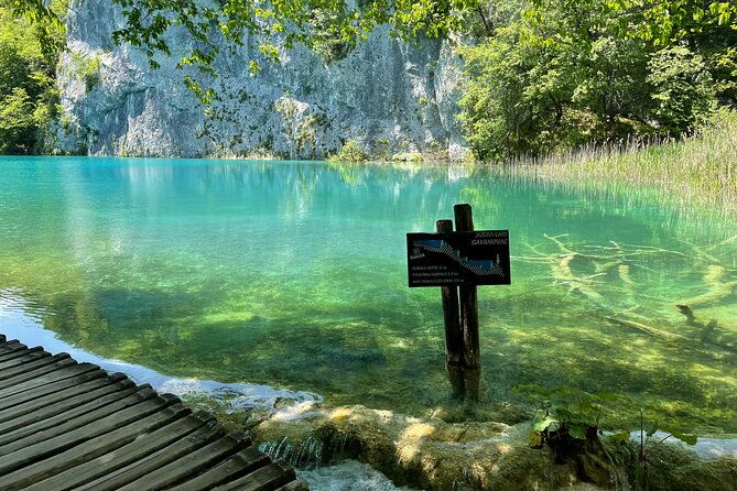 plitvice-lakes-with-ticket-and-rastoke-from-zagreb