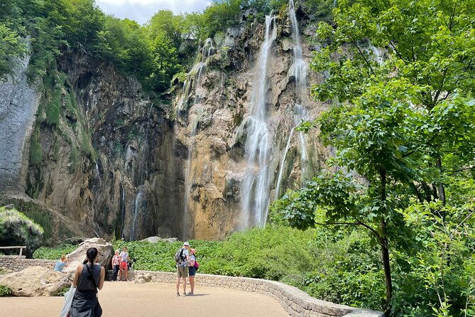 plitvice-lakes-with-ticket-and-rastoke-from-zagreb