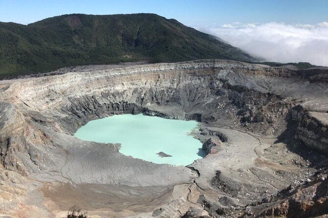 poas-volcano-cafe-doka-and-peace-falls-day-tour