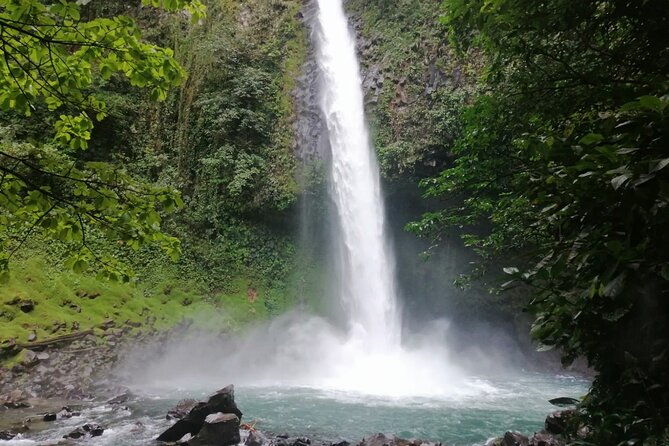 poas-volcano-coffee-tour-waterfall-tour-day-from-san-jose