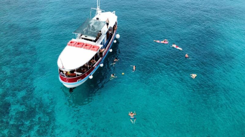 podstrana-full-day-boat-trip-to-brac-and-shipwreck-kontesa