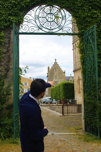 poitiers-discover-all-the-citys-heritage-in-a-walking-tour