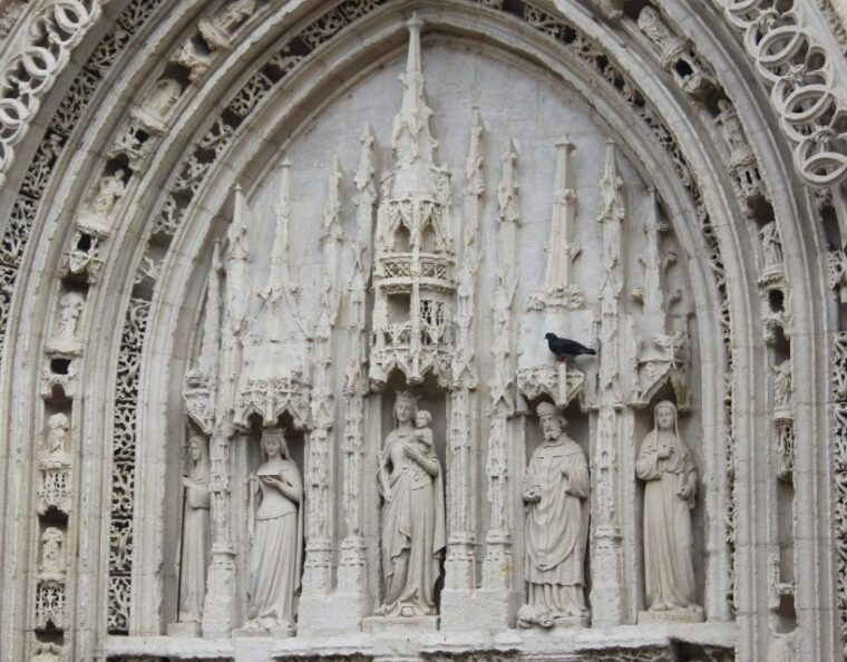 poitiers-discover-all-the-citys-heritage-in-a-walking-tour