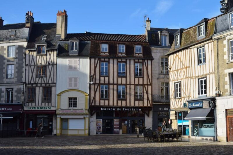 poitiers-eleanor-of-aquitaine-walking-tour