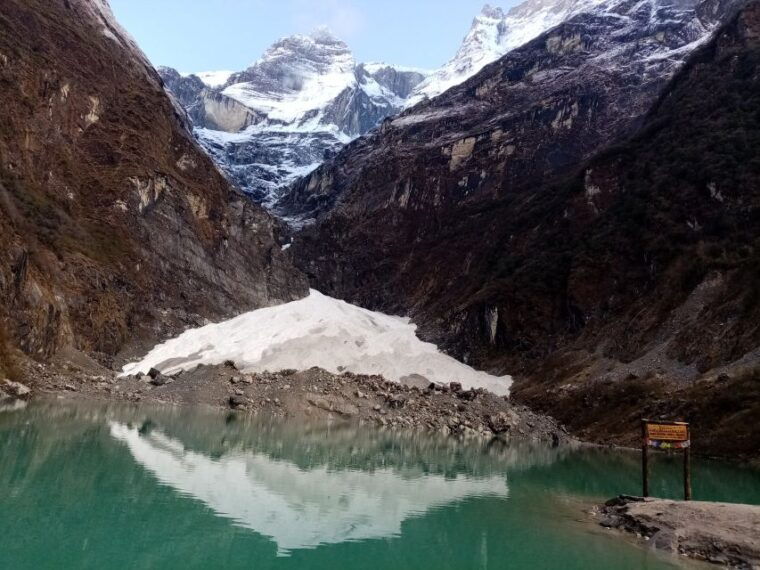 pokhara-1-night-2-days-kapuche-glacier-lake-and-sikles-trek