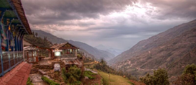 pokhara-3-day-ghandruk-village-guided-trek-lap-on-mountain