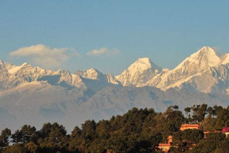 pokhara-3-day-ghandruk-village-guided-trek-lap-on-mountain