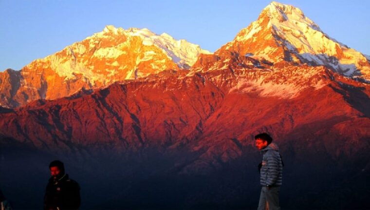 pokhara-6-days-poonhill-ghandruk-trek-via-hot-spring