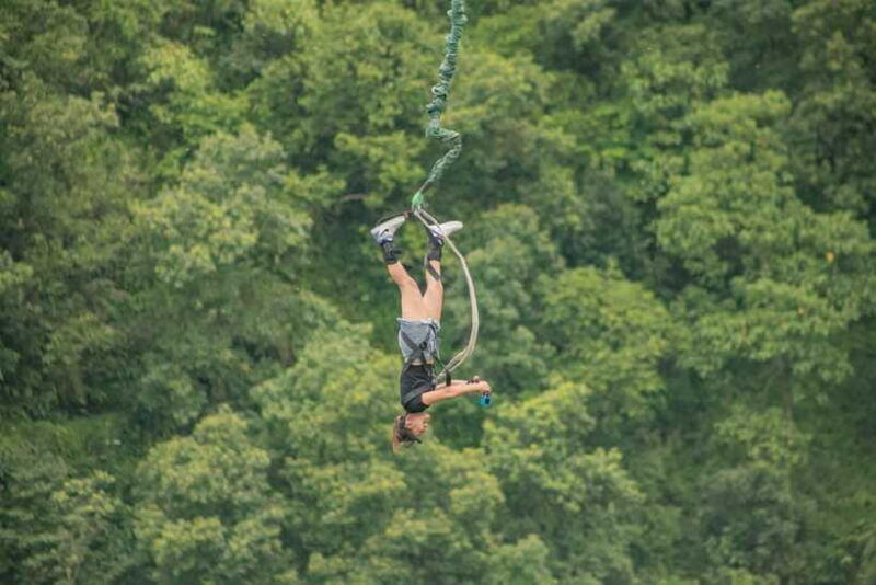 pokhara-bungee-jumping-experience-near-annapurna