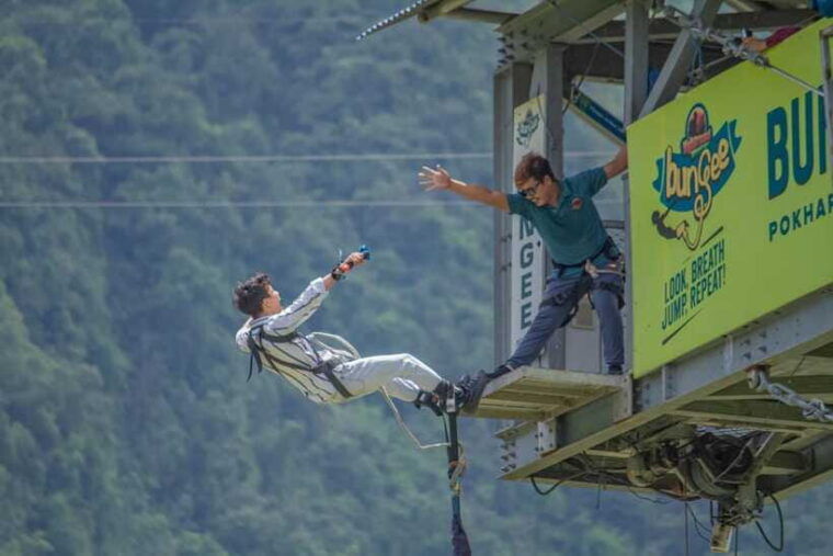 pokhara-bungee-jumping-experience-near-annapurna