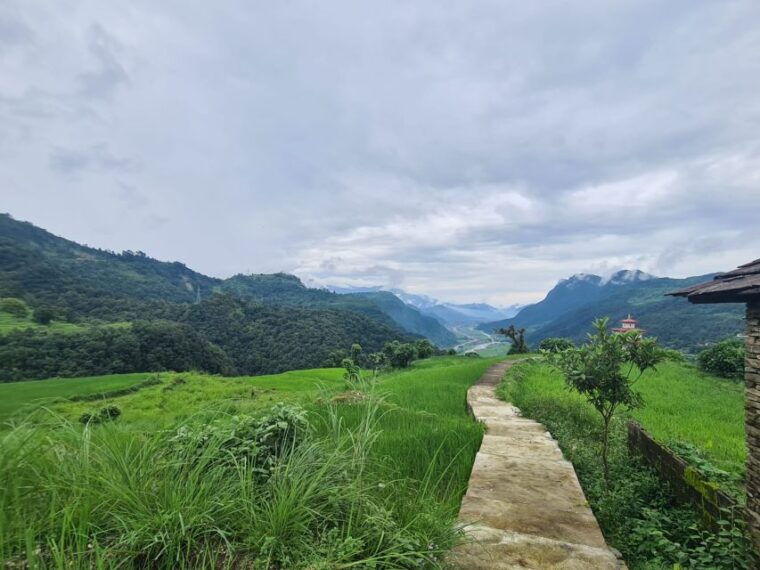 pokhara-day-hike-to-australian-camp-and-dhampus-village