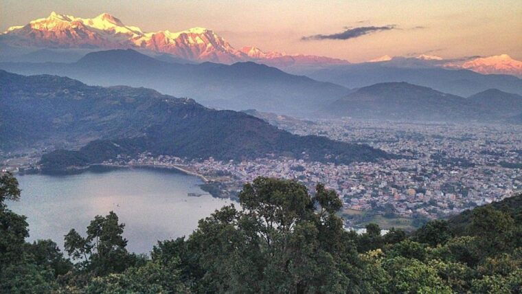 pokhara-easy-hiking-with-pokhara-sightseeing-tour