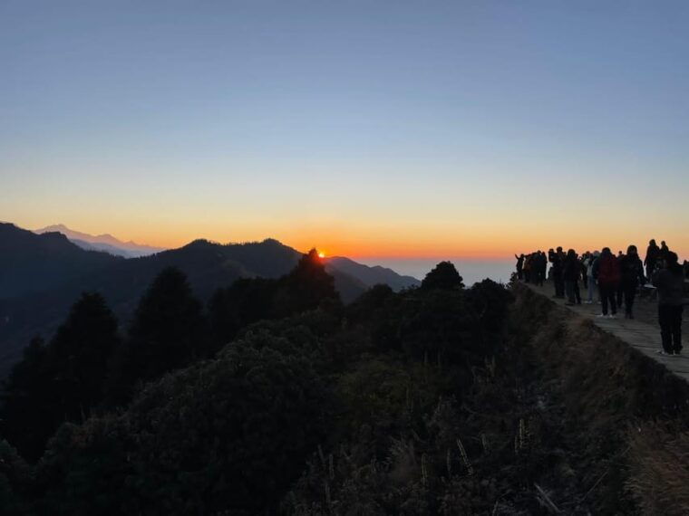 pokhara-overnight-stay-easy-premium-private-trek