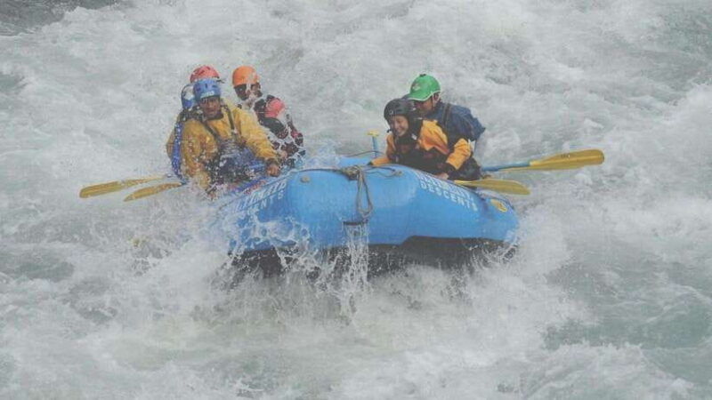 pokhara-paragliding-and-rafting-adventure-with-transfers