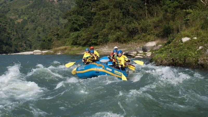 pokhara-paragliding-and-rafting-adventure-with-transfers