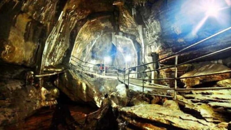 Pokhara: Private Full-Day Tour to 7 Iconic Attractions - Key Points