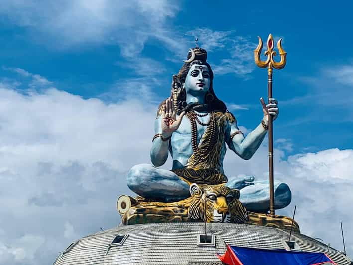 pokhara-sightseeing-by-bus-day-trip-2