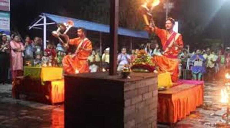 pokhara-tal-barahi-temple-evening-aarati-ceremony