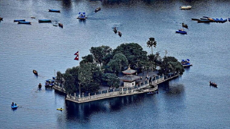 pokhara-tal-barahi-temple-evening-aarati-ceremony