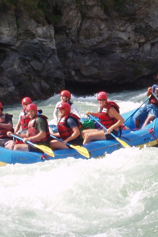 pokhara-white-water-rafting-half-day-with-hotel-transfers