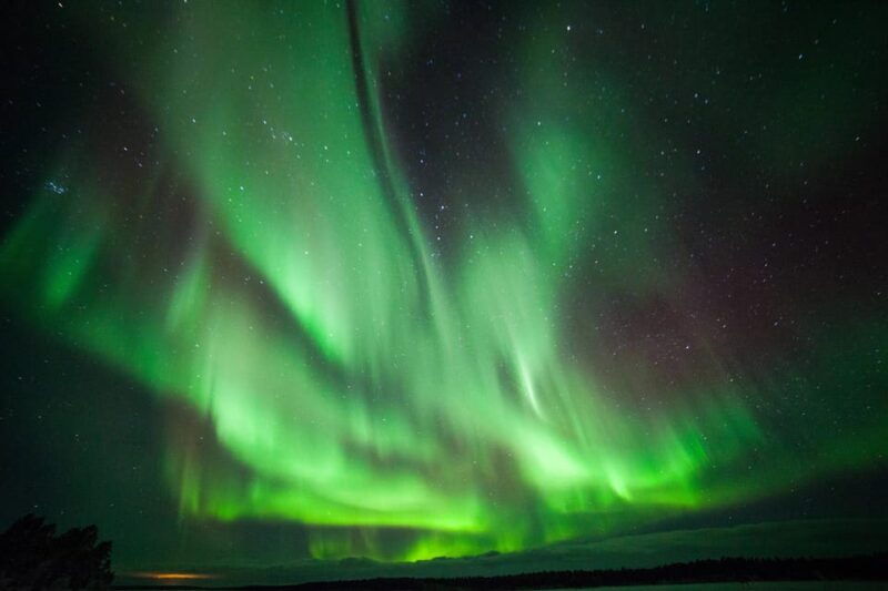 polar-night-snowshoe-trek