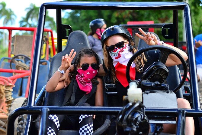 polaris-buggy-four-wheels-macao-beach