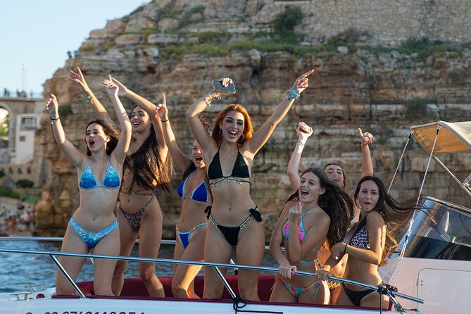 polignano-a-mare-exclusive-boat-party-experience-1-5-hours