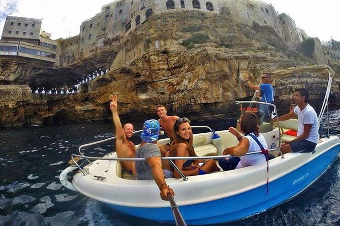 polignano-by-boat-amazing-sea-caves-and-free-drinks-2