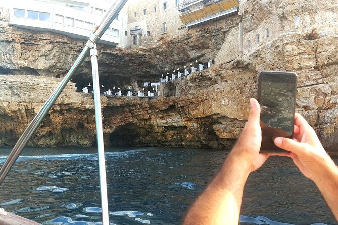 polignano-by-boat-amazing-sea-caves-and-free-drinks-2