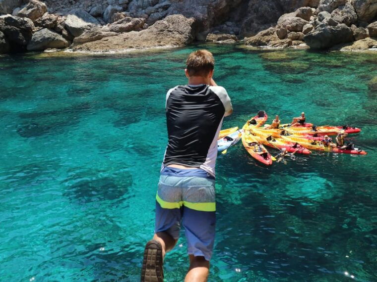 pollenca-kayak-and-coasteering-cliff-jumping