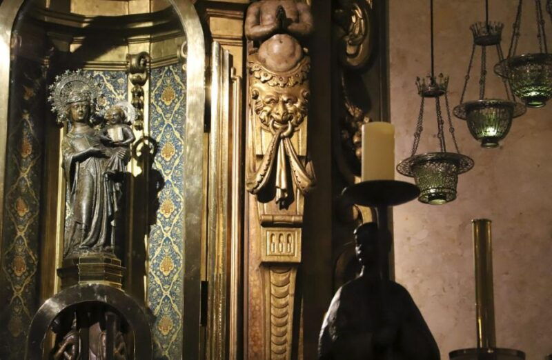 pollensa-market-and-lluc-monastery