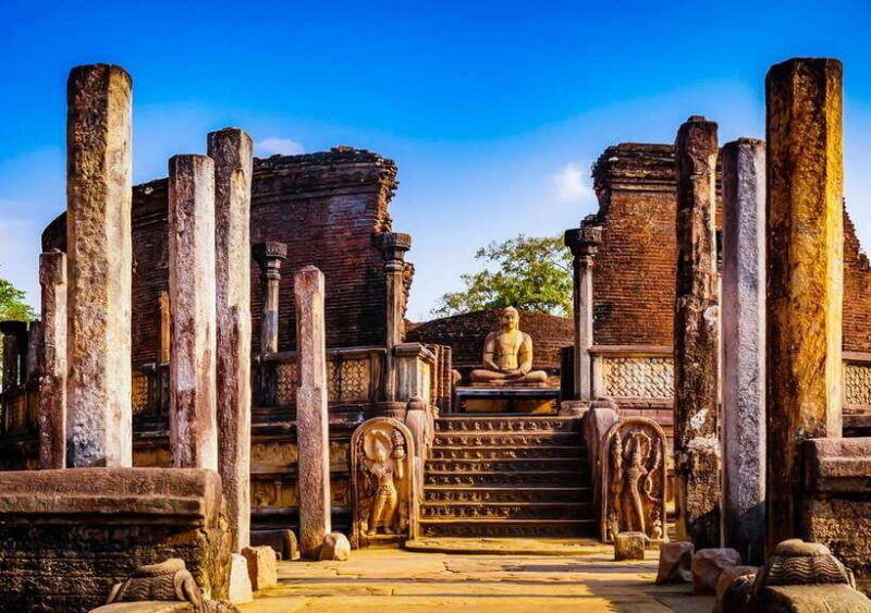 polonnaruwa-all-inclusive-ancient-city-guided-cycling-tour
