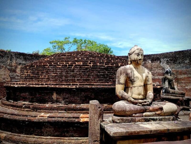 Polonnaruwa: Ancient City Sightseeing Guided Tour - Key Points