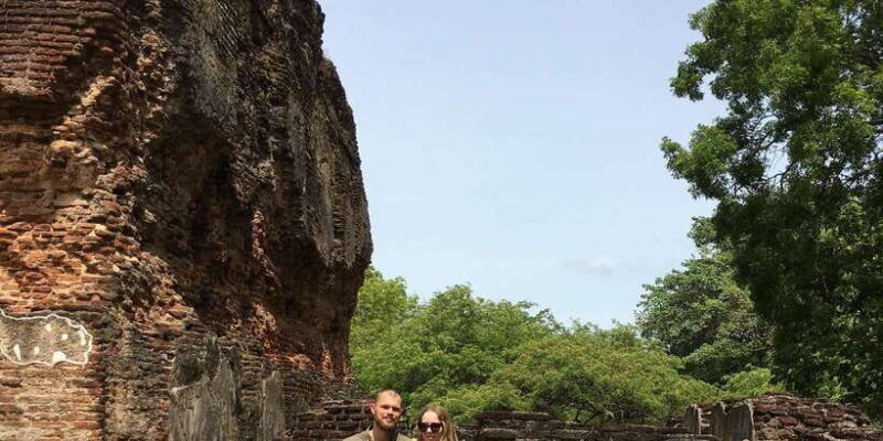 polonnaruwa-sight-seeing-tour-and-minneriya-elephant-safari