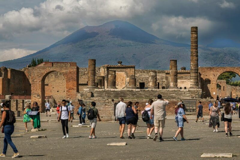 pompei-tour-ruins-skip-the-line-and-naples-historical-center