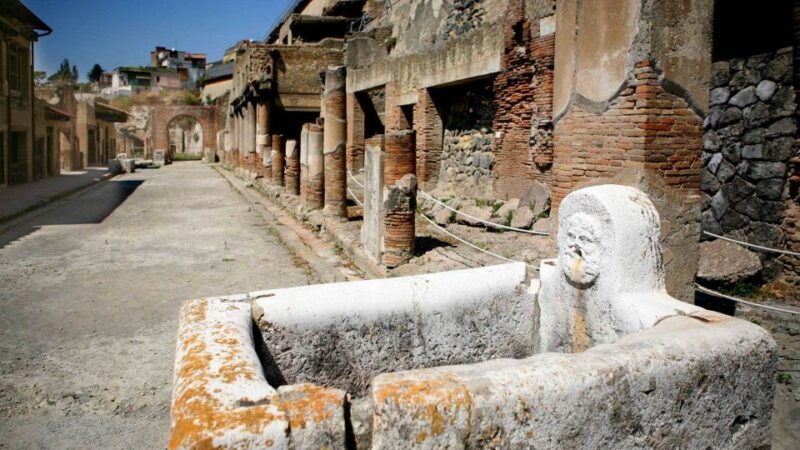 pompeii-2-hour-walking-tour-with-professional-guide-2