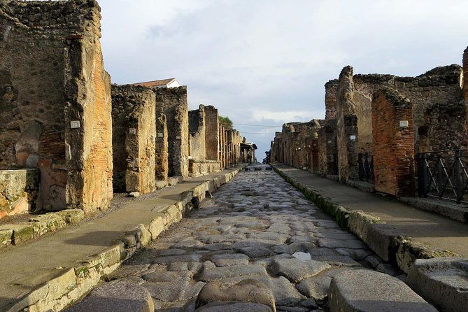 pompeii-amalfi-coast-tour-from-sorrento-with-licensed-guide-included