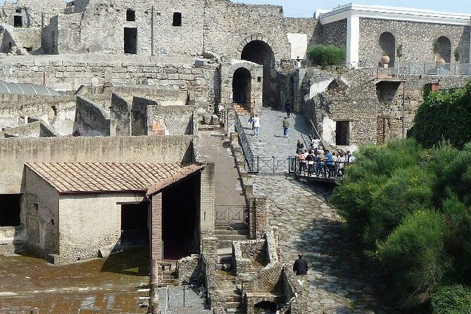pompeii-ancient-charm