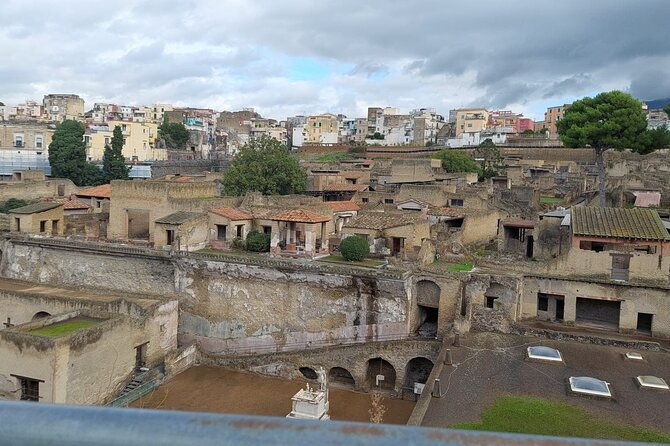 pompeii-and-herculaneum-with-wine-tour