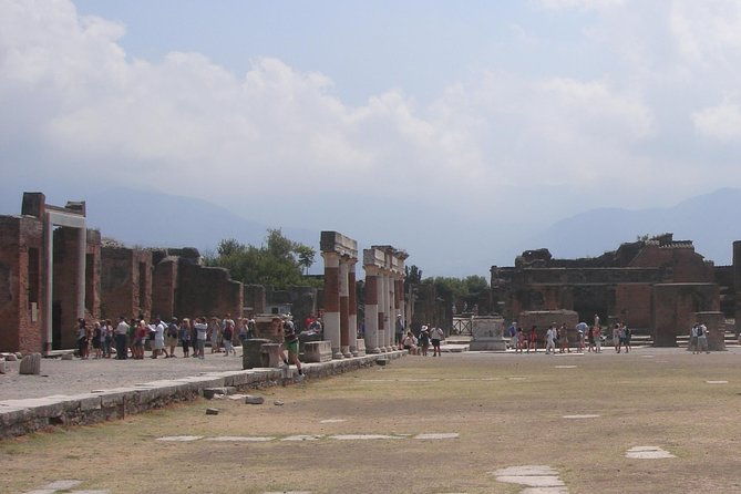 pompeii-and-mount-vesuvius-select-tour