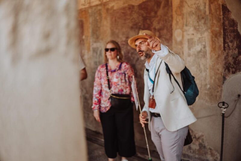 pompeii-and-oplontis-small-group-tour-with-an-archaeologist