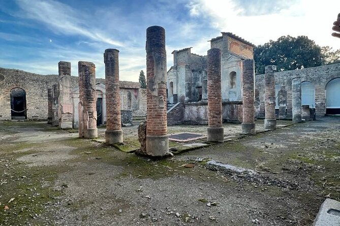 pompeii-and-vesuvius-cellars-tour-with-lunch-from-naples