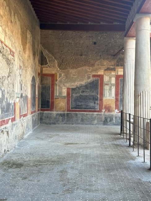 Pompeii and Vesuvius Cellars: Tour with Pick-Up in Positano - Practical Details and Group Experience